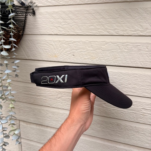 NIKE Golf Tour Pro Sun visor black hat 20XI VR adjustable lightweight - Picture 4 of 8